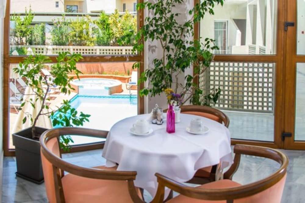 Anita Beach Hotel- Adults Only Rethimno Eksteriør billede