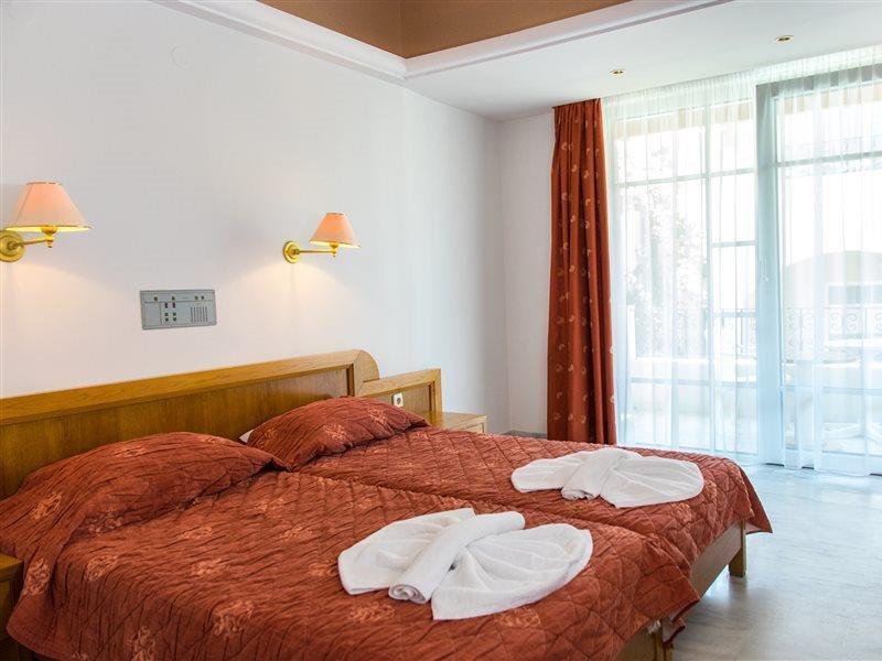 Anita Beach Hotel- Adults Only Rethimno Eksteriør billede
