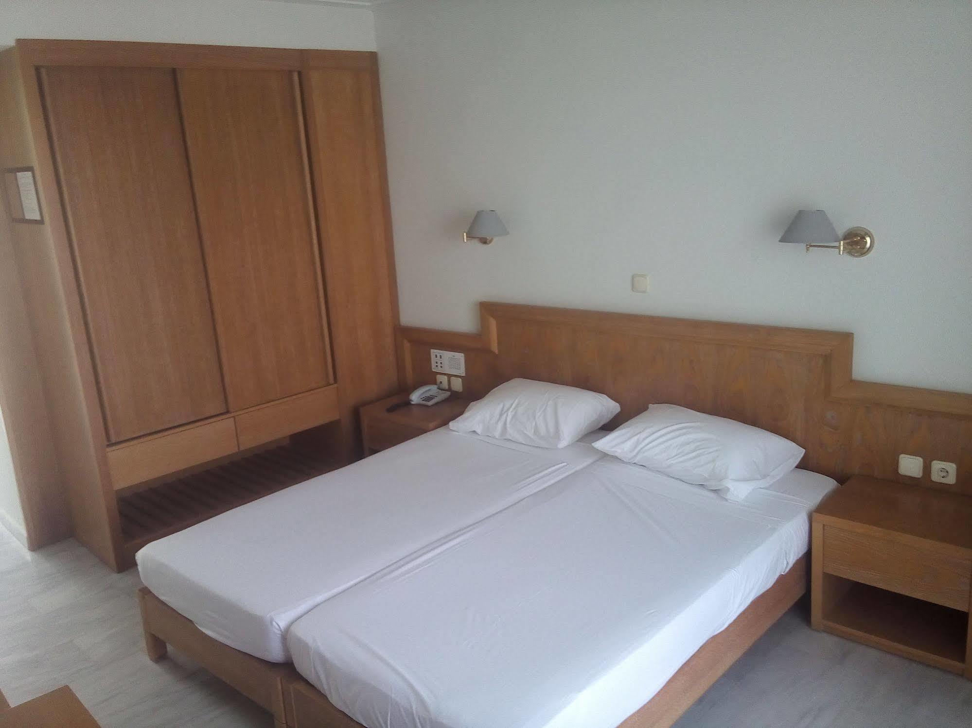 Anita Beach Hotel- Adults Only Rethimno Eksteriør billede