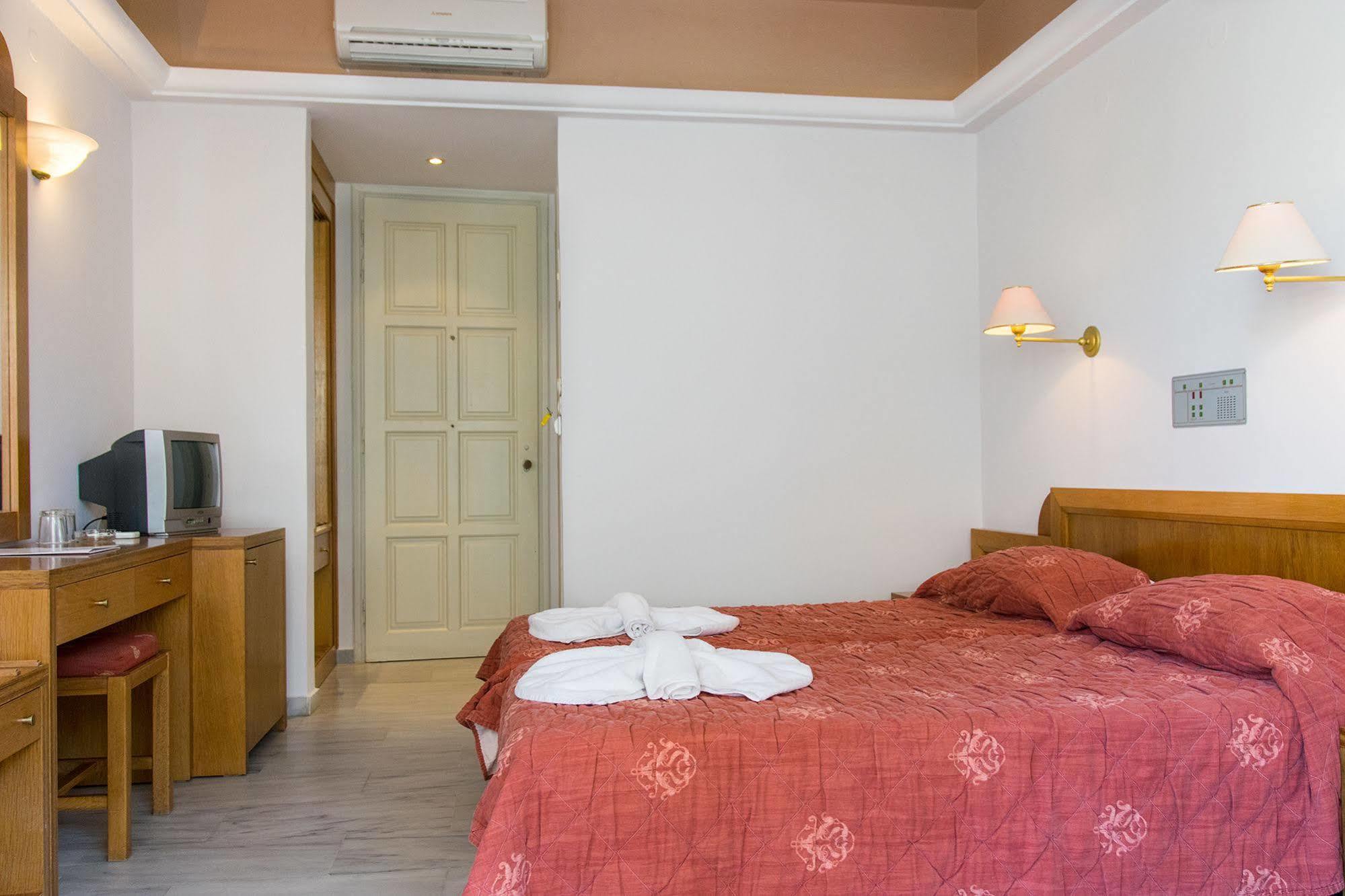 Anita Beach Hotel- Adults Only Rethimno Eksteriør billede